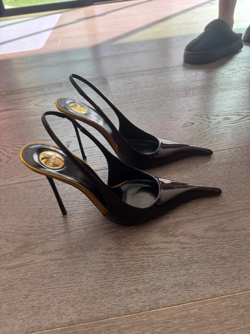 Yves Saint Laurent Patent Slingback Pumps - Black and Burgundy - Picture 6 of 8